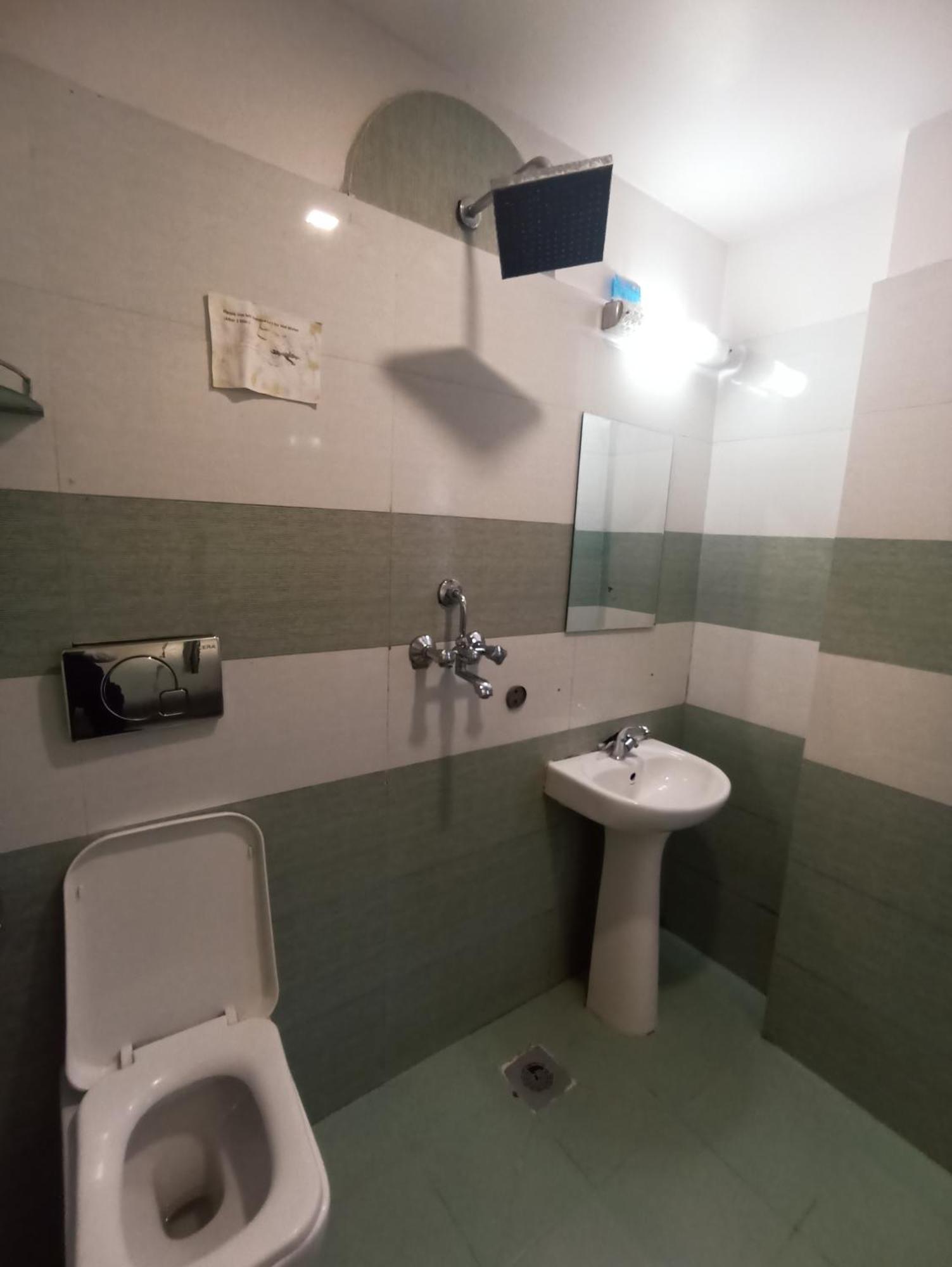 Hotel Prakash International Hetauda Værelse billede